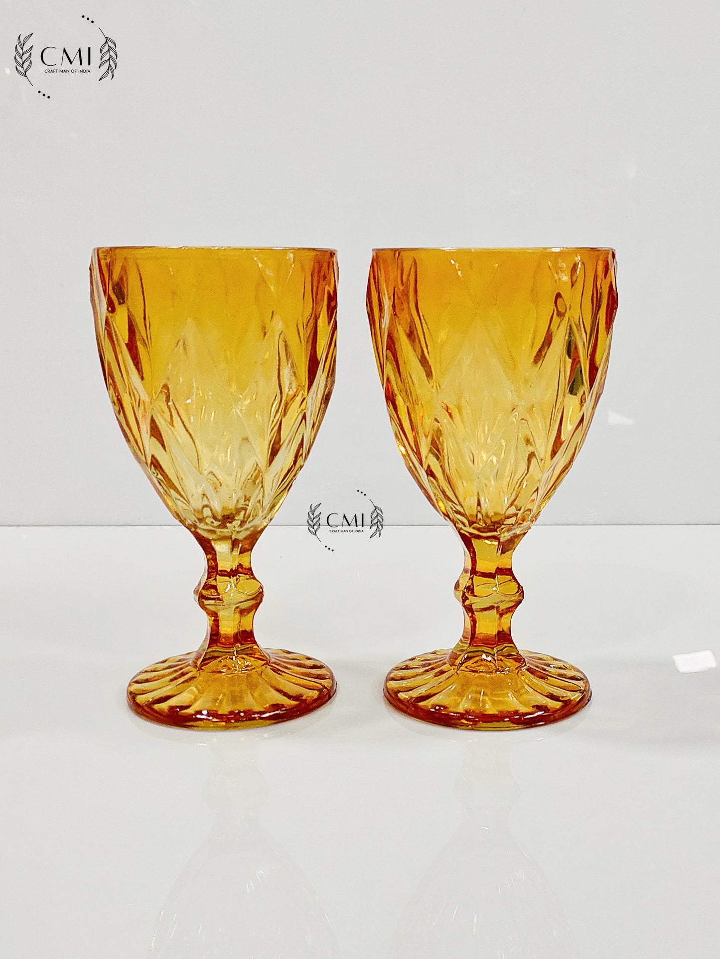 Red Wine Glass Plain Set - Gold