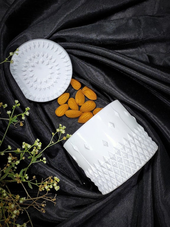 Half Daimond Candy White Glass Jar